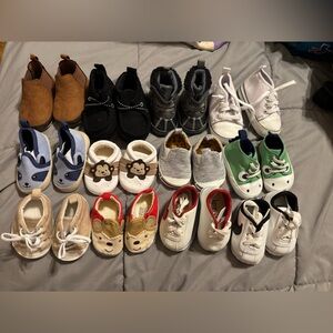 Lot of 12 hardly worn new baby shoes newborn - 0-3 months.